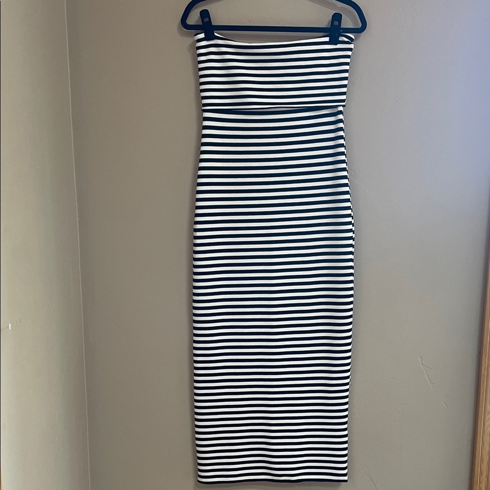 Zara Stretch Black and White Striped Strapless Dress Size Large - Picture 3 of 7